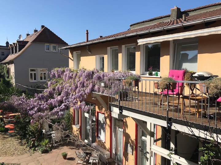 100qm Wohnung Am Schloss Im Idyllischen Hinterhof - Bad Homburg