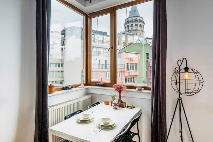 Magnificent View In The Heart Of Galata Tower - اسطنبول