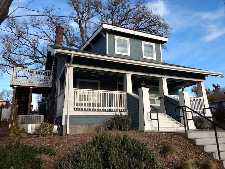 Historic Colony Home With Modern Conveniences - Atascadero, CA