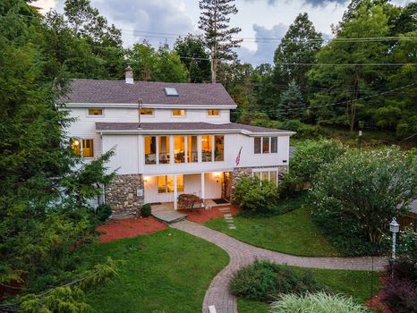 Bear Mountain State Park, Bear Mountain airbnb, hotels and vacation