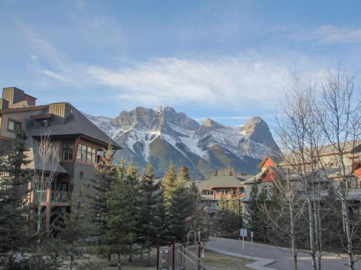 Cozy Condo In Heart Of The Rockies With Banff Pass - キャンモア