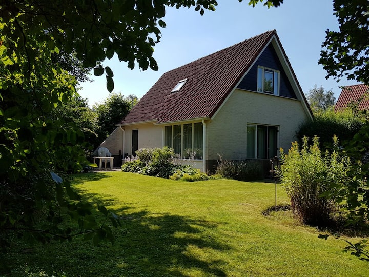 Luxury Villa Groesbeek +Sauna +Garden+close2centre - ネイメーヘン