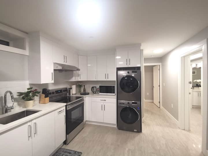 New 2 Bedroom Basement Suite With 2 Full Bathrooms - Richmond