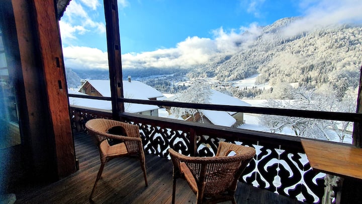 Traditional Alpine Family Chalet, With Incredible Views. - Morzine