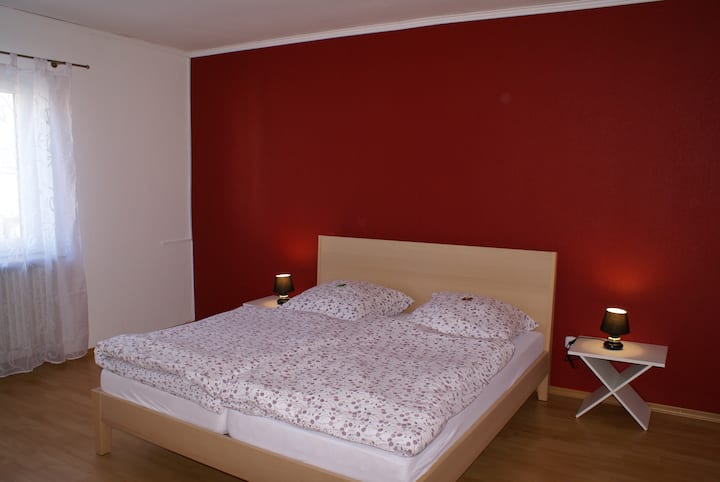 Schöne 100 Qm Ferienwohnung Mit Zwei Schlafzimmern - Limburg an der Lahn