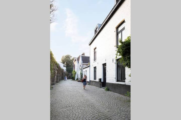 Extraordinary Stay, In Historical Centre - Maastricht