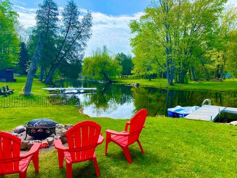 Bobcaygeon Vacation rentals & Airbnb cozycozy
