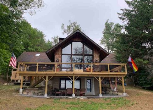 Schroon Lake, NY Cabins Best prices on cozycozy