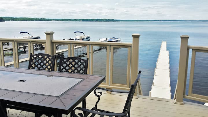 Lakefront: Walk To Marina, Restaurants, Near Track & Downtown Saratoga Springs! - State of New York