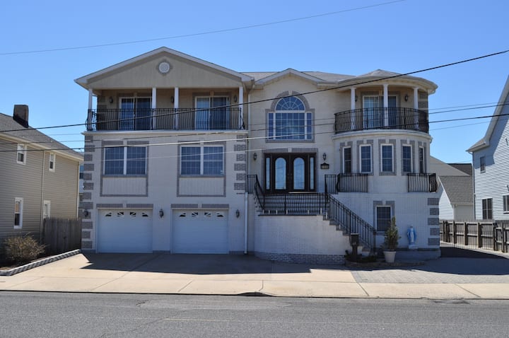 Jersey Beachhouse For Family & Big Group Gathering - Tottenville - Staten Island NY