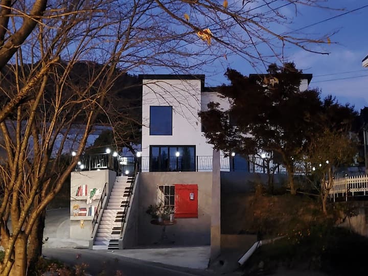 찜질방과 야외 테라스가 있는 별장, 온석힐링하우스 (넷플릭스 시청가능) - Incheon