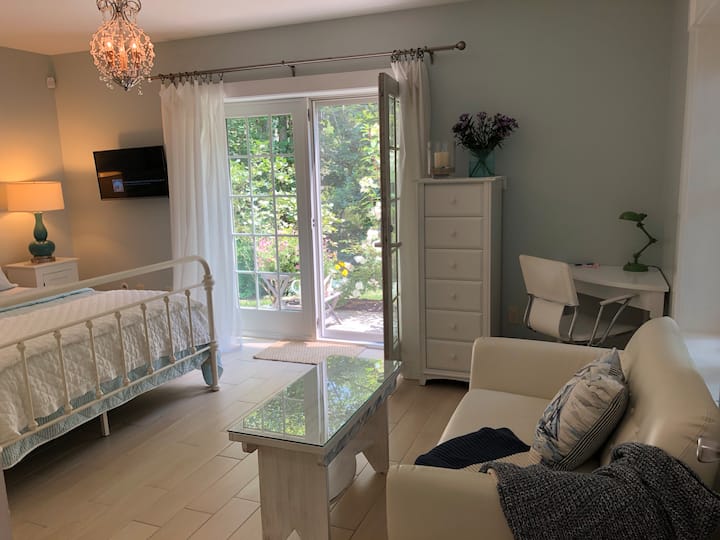 Private Entrance, Private Space... Great Location! - Kennebunkport, ME