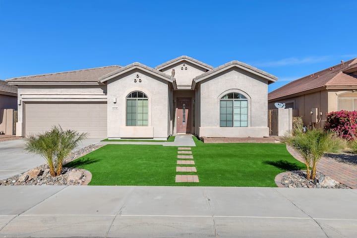 Gorgeous Home...come Stay A While! - Goodyear, AZ