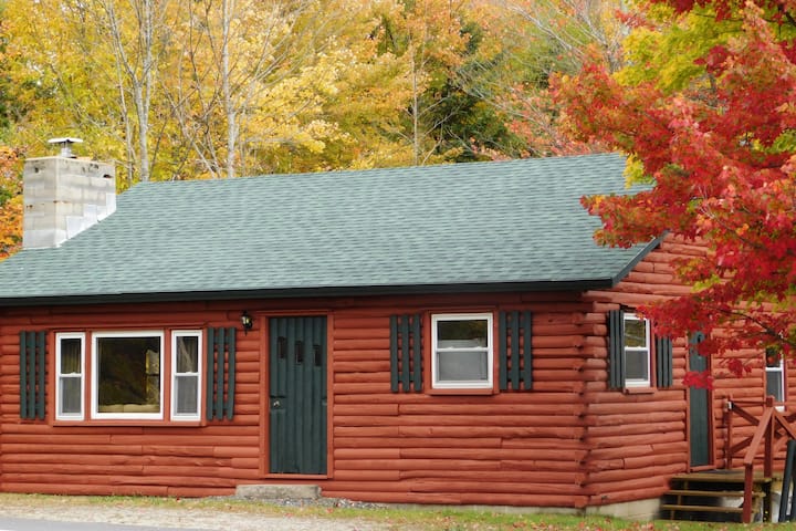 The Log Cabin- In The Heart Of West Dover - Mount Snow, VT