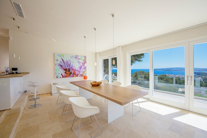 Modern Villa With Fantastic Sea Views In Portals - Magaluf