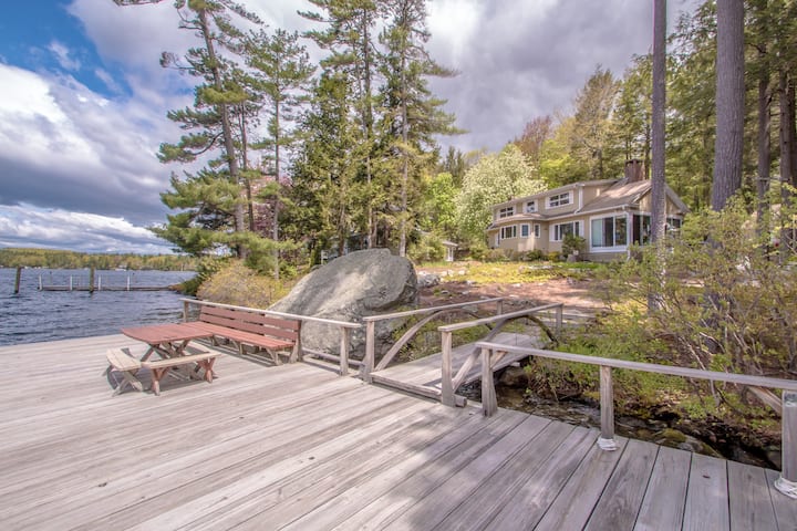 Lakefront Family Friendly Home, Sleeps 10 - Wolfeboro, NH