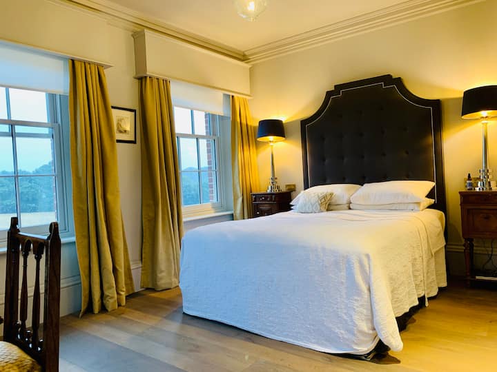 The Samuel Pepys Room - Country House Stay - Crowborough
