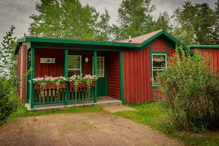 Croftville Road Cottages #2. On The Shore Of Lake Superior. Cozy And Romantic. - Grand Marais, MN