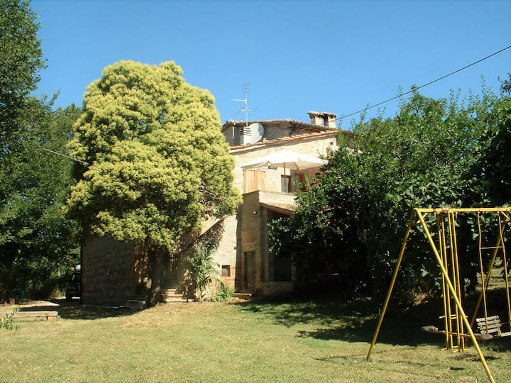 Appartamento In Campagna Con Vista E Giardino - Urbino