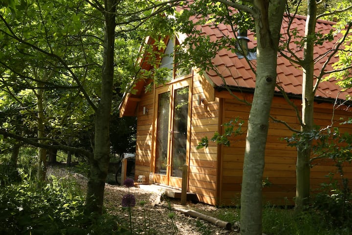 Woodland Tiny House By Magical Stone Circle Valley - Sheringham