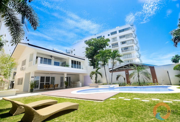Exclusive Beachfront Villa In Cebu - Lapu-Lapu City