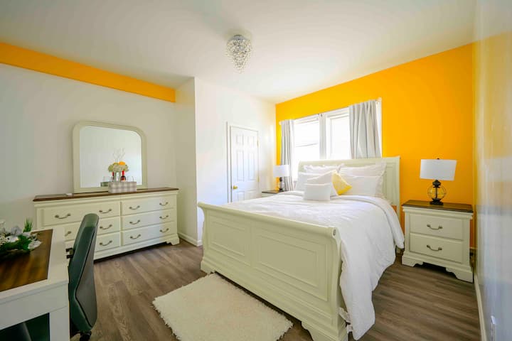 Coastal Style Private  Bedroom - Bridgeport, CT
