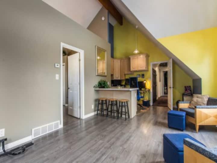 Wonderful Central Valley Loft, Close To Everything - West Valley City