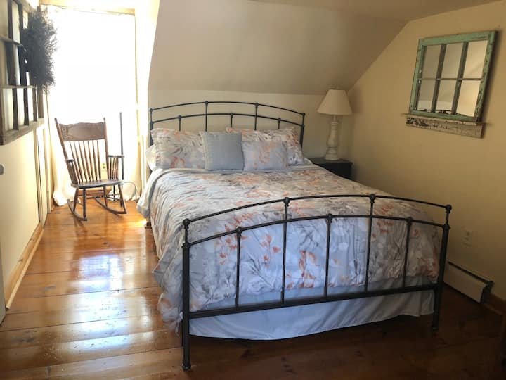 Cozy Room In Downtown Jim Thorpe With Private Bath - Lehighton, PA