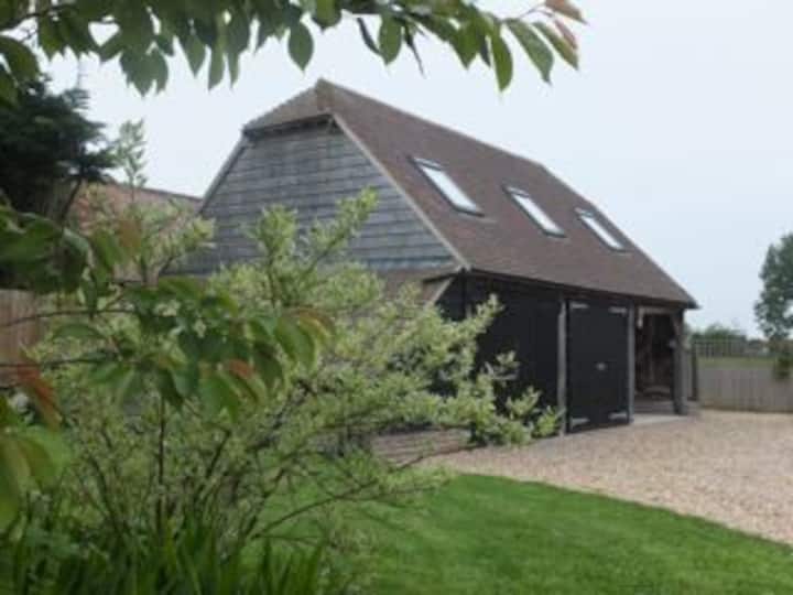 Lowood Barn, A Stylish Living Space - Chichester