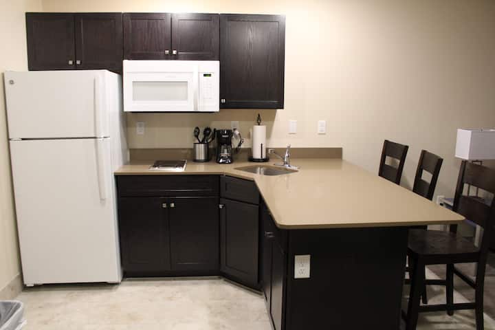 1 Br Suite - Independence Stay Of Marinette Rm 201 - Door County, WI