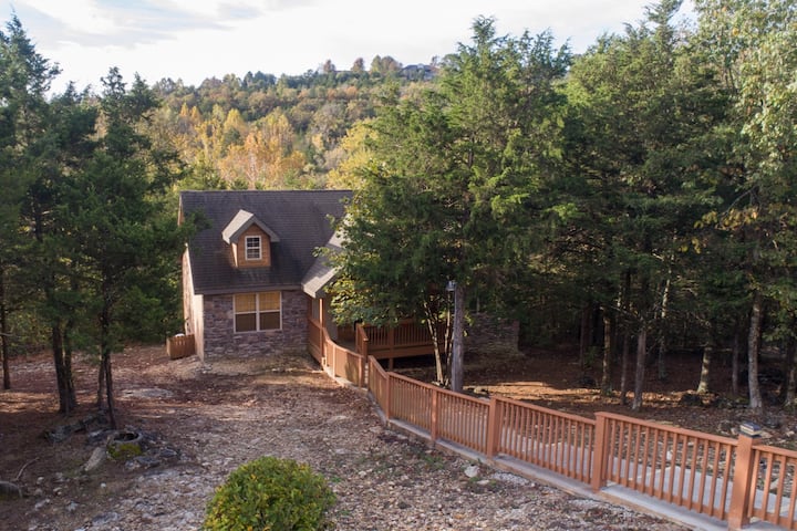 Lazy Pines Lodge By Redawning - Table Rock Lake