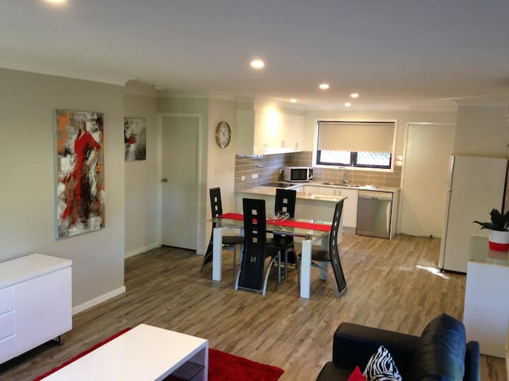 Short Or Long Term Furnished Apartment Rental - Dubbo