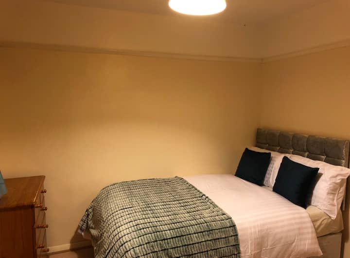 Clean & Cosy Double Room High Wycombe - High Wycombe