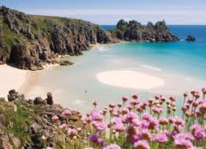 Lovely Porthcurno Near  Lands End - Penzance