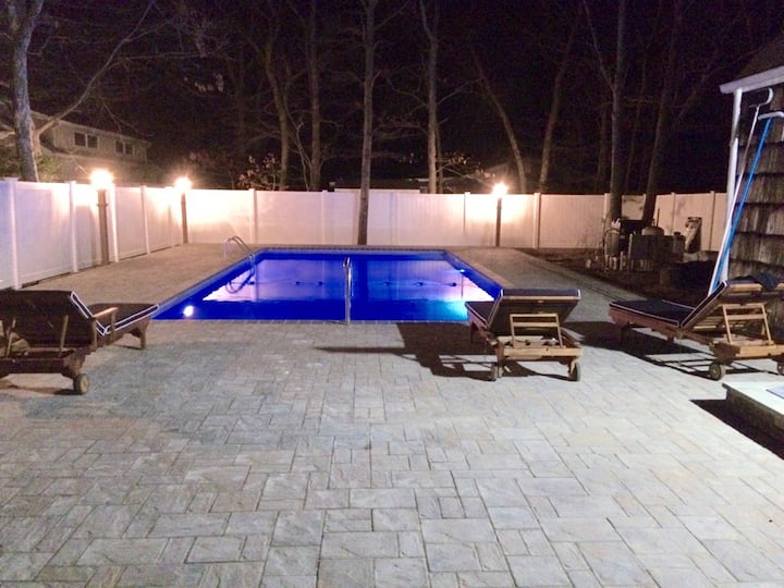 Hamptons Getaway/ Backyard Oasis/monthly Available - East Quogue, NY