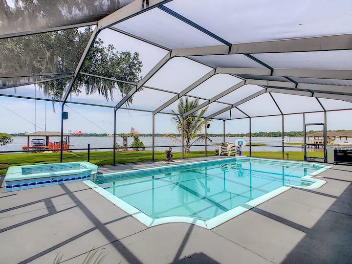 Fantastic Water Front Home On The Chain Of Lakes - Winter Haven, FL