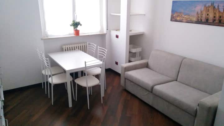 Mini White Home, 3 Stops From Airport Milan Linate - San Donato Milanese