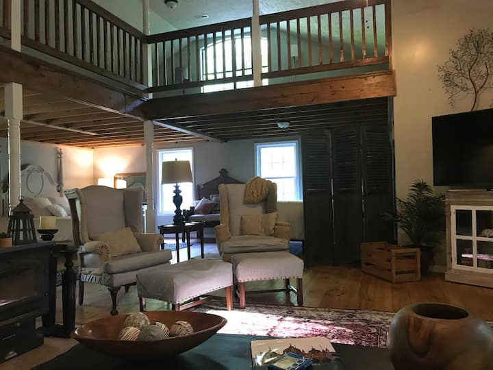 The Hillside Loft At Window Cliff Valley - Cookeville, TN