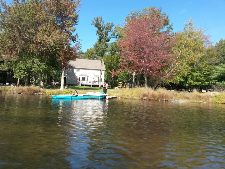 Casa Del Lago Espaciosa Con Barcos Y Juegos - Pensilvania
