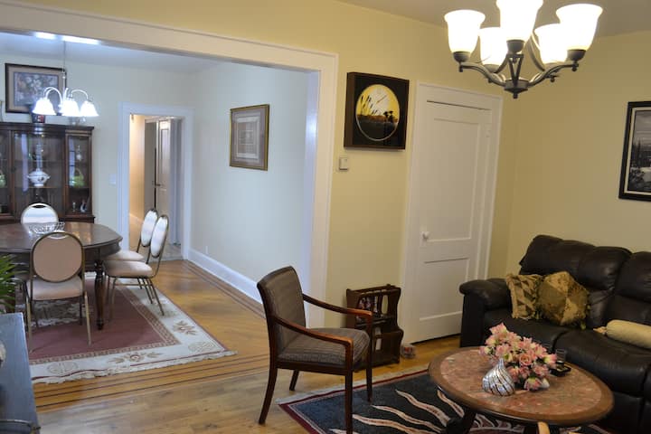 Clean And Spacious Three Bedrooms Apartment - Heartland Village - Staten Island NY