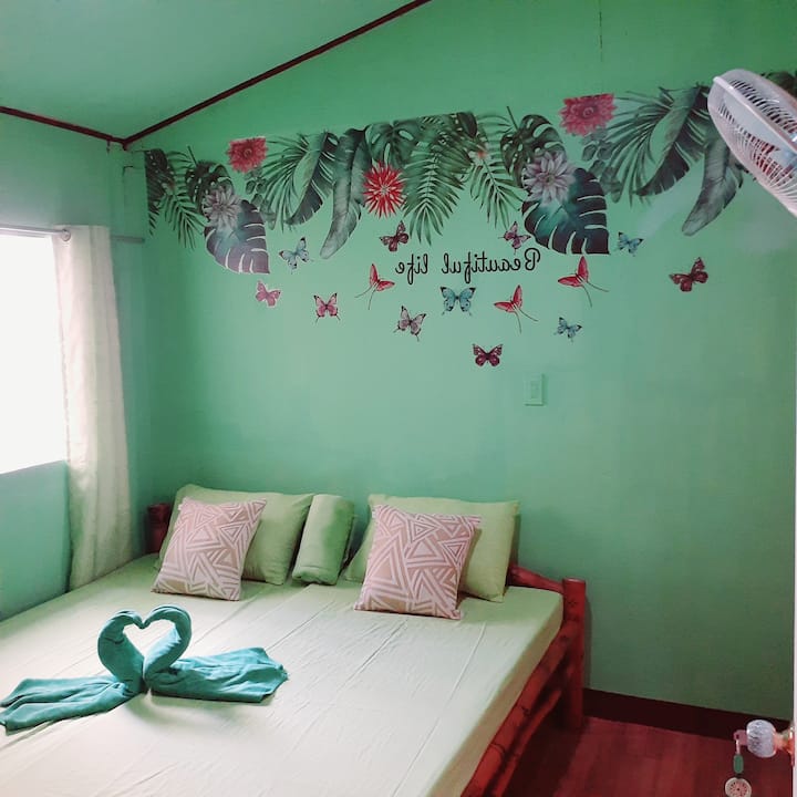 Playa Family House – Garden View Twin Bed 2 - Coron