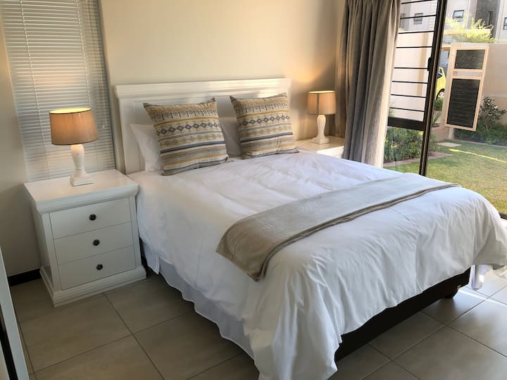 Homely Garden Apartment With Uncapped Wifi & Dstv. - Midrand