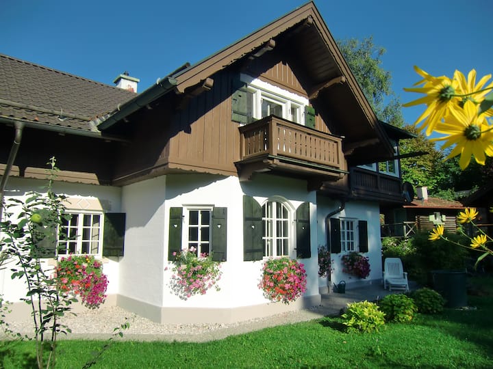 Viersterren Vakantiehuis Met Een Fantastisch Uitzicht En Een Grote Privétuin - Garmisch-Partenkirchen