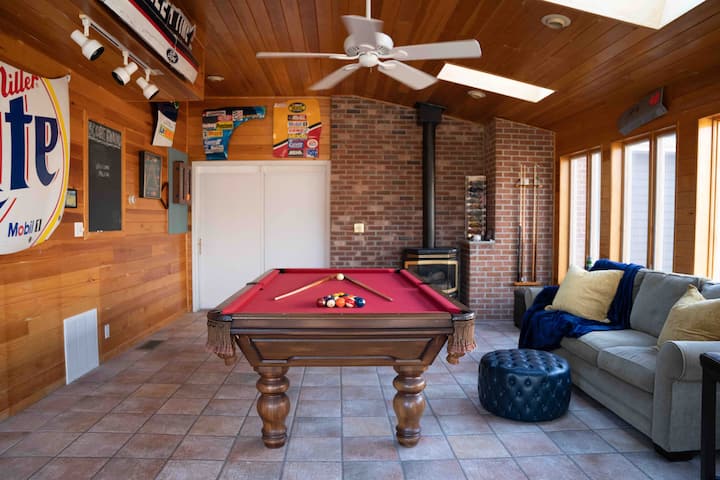 Dog Friendly Guest Suite W/ Pool Table & Fire Pit - Wallingford