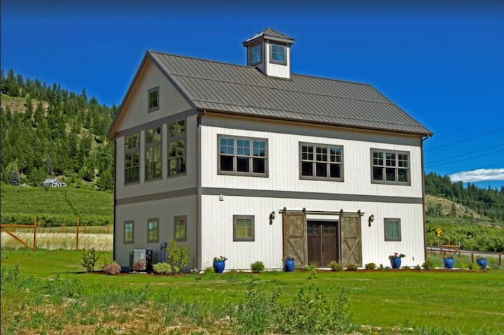 Barn-style Home, Mountain View,2 Mi To Leavenworth - Cashmere, WA