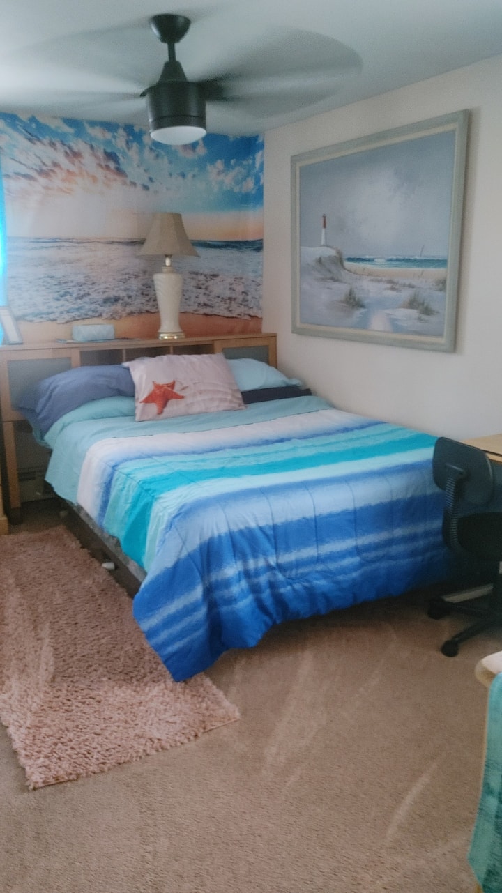 Uv Sanitized Queen Bed~frig/micro~3 Miles Sunysb - Port Jefferson, NY