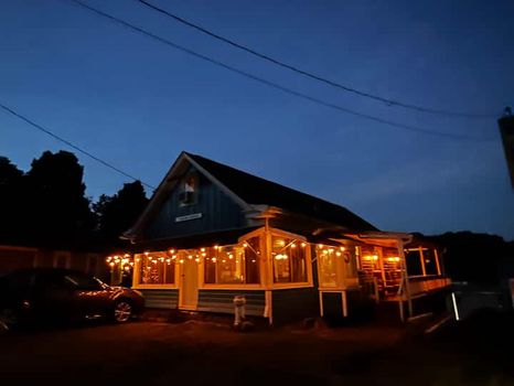 Chatter Cottage - A 1930s Cozy Retreat. - Conneaut Lake, PA