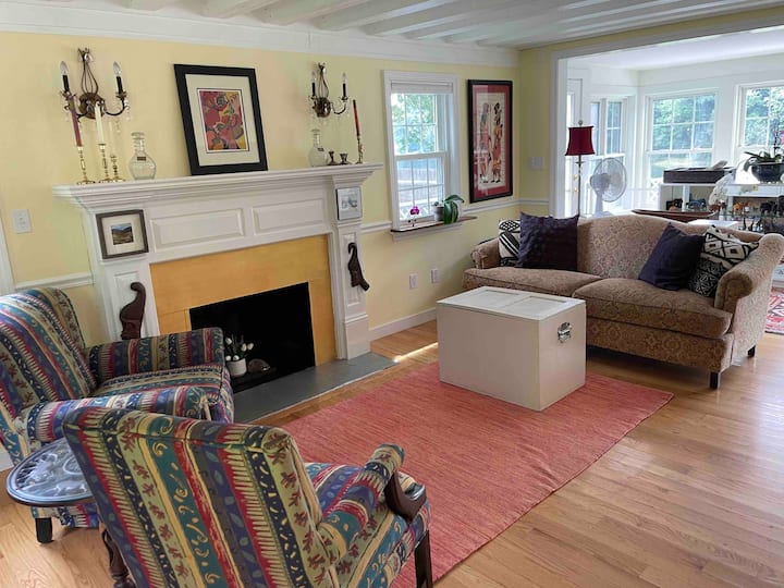 Pondview Cottage - An Inspiring Retreat - Mansfield, MA