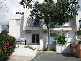 Paphos Gardens Apartment - Pafos