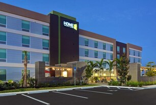 Home2 Suites By Hilton Fort Myers Colonial Boulevard - Fort Myers, FL